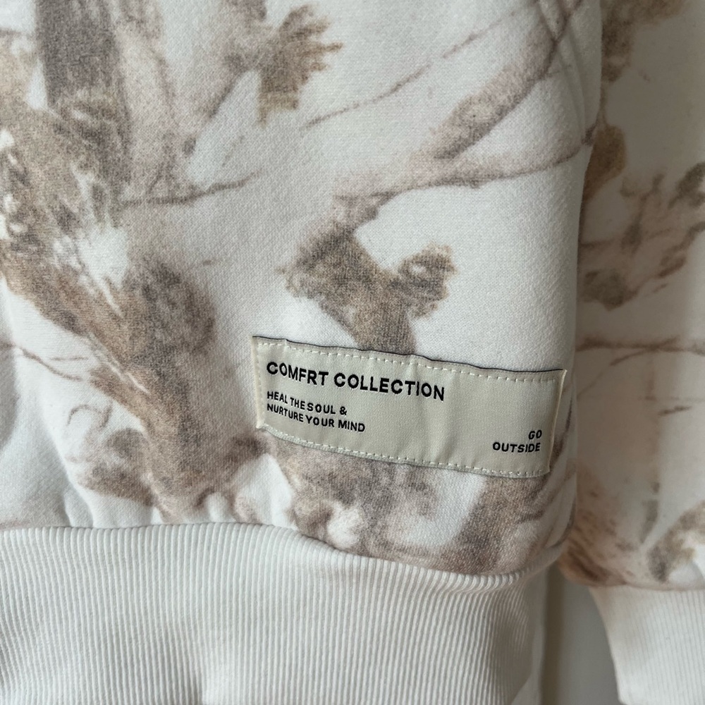Neutral Camo-Print Hooded Sweatshirt - Picture 4 of 4